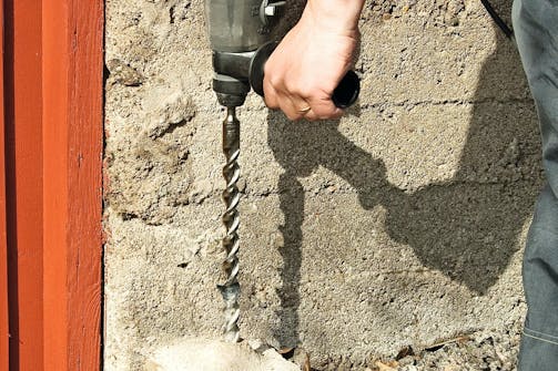 BORRHAMMARE: 3 TYPISKA ARBETEN MED BORRHAMMARE BORRHAMMARE: 3 TYPISKA ARBETEN MED BORRHAMMARE